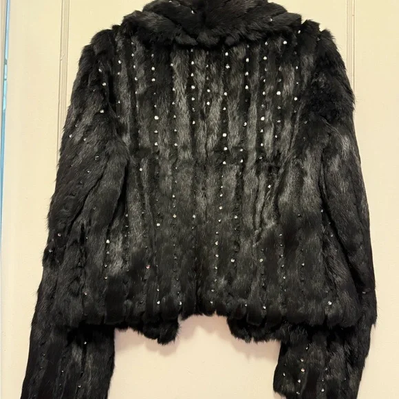 Cache Black Rabbit fur with rhinestones jacket
NWT Vintage jacket - Picture 2 of 4